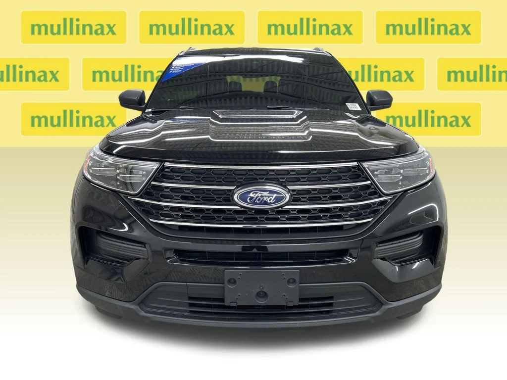 Certified Used 2023 Black Ford XLT image 15