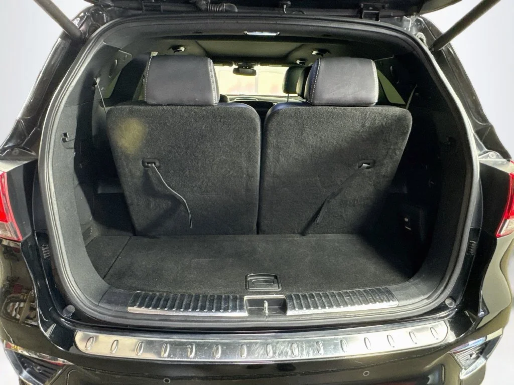 Used 2019 Black Kia SX Limited image 32