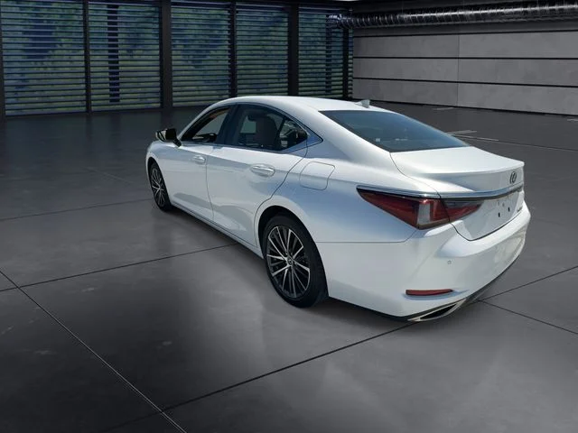 Used 2024 White Lexus 350 image 6