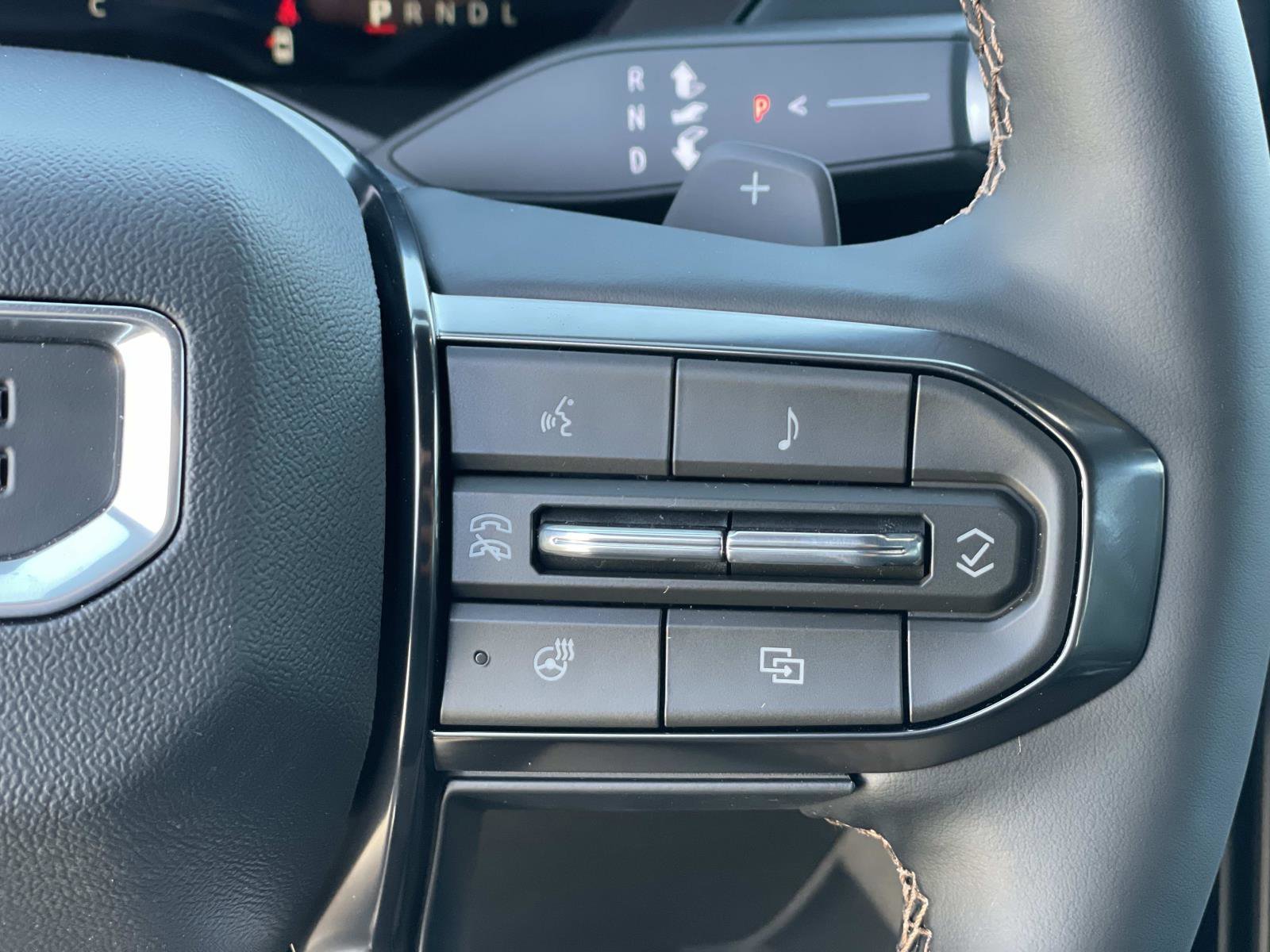 2026 GMC Acadia AT4 - Photo 10