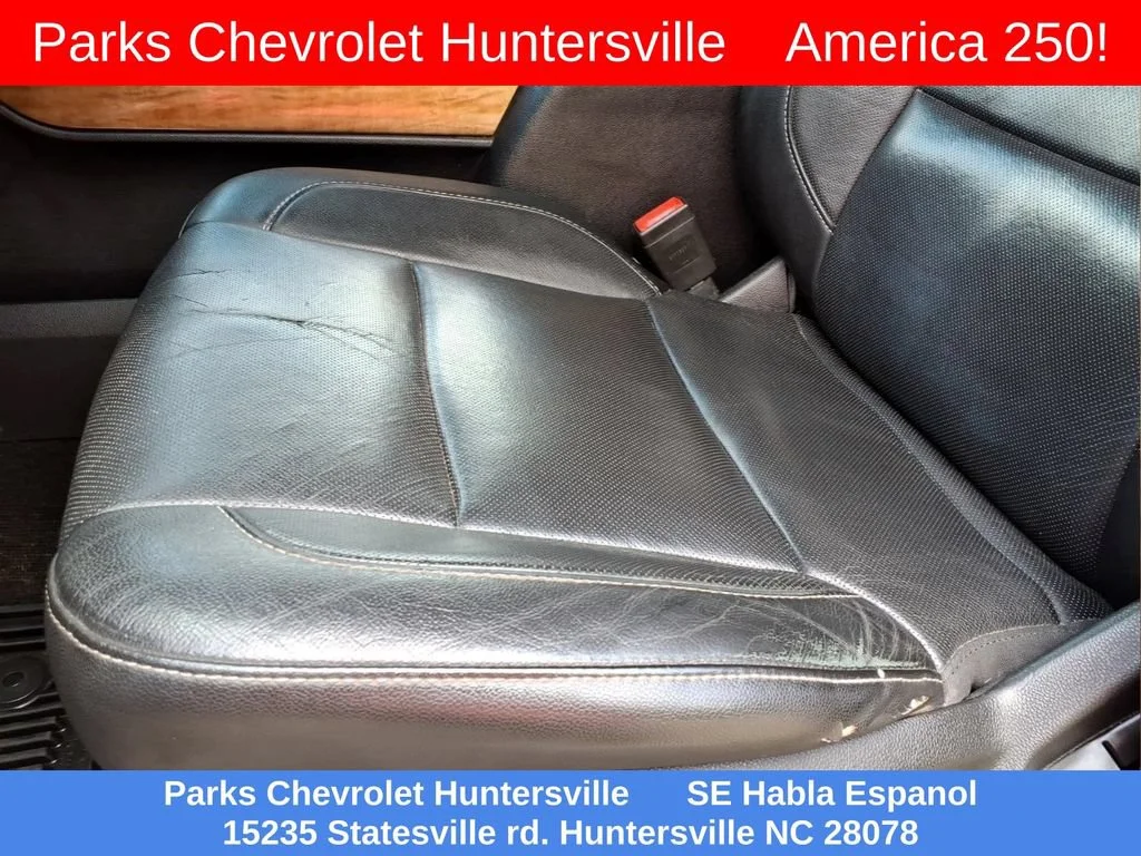 Used 2015 SILVER ICE METALLIC Chevrolet LTZ image 17