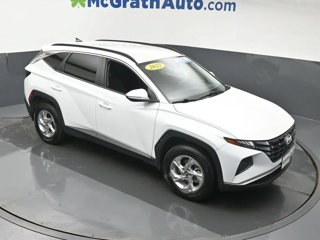 Used 2022 Gray Hyundai SEL image 3