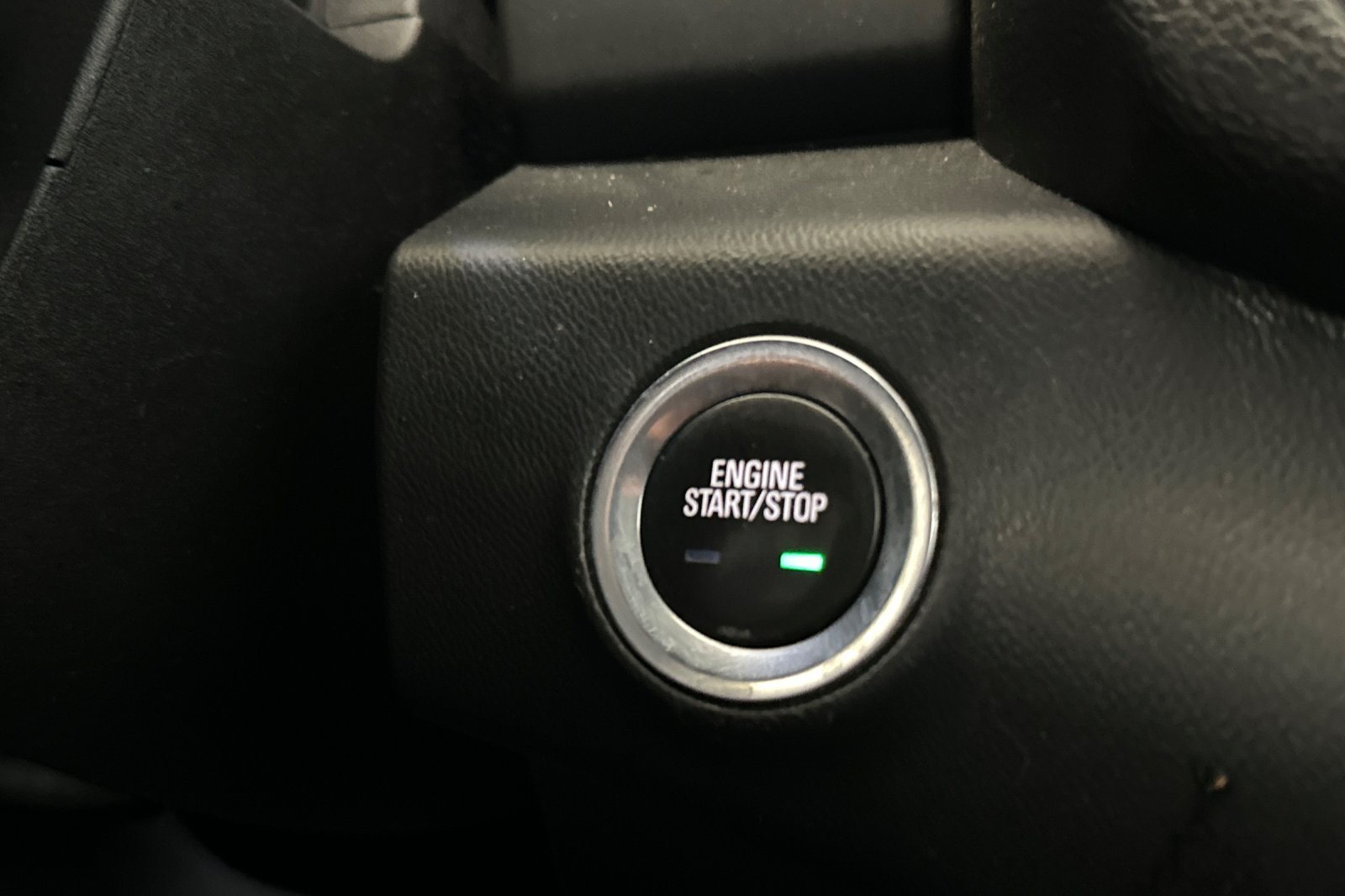 Used 2018 Blue GMC SLE image 24