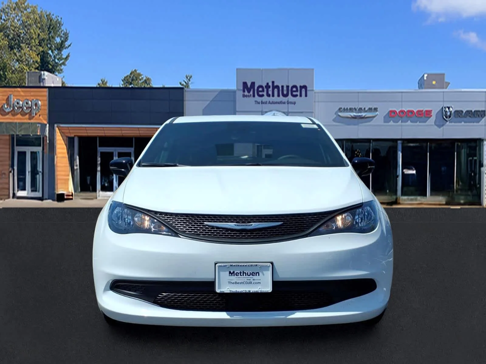 New 2026 Bright White Clearcoat Chrysler LX image 2