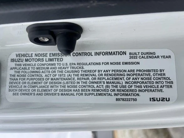 Used 2023 White Isuzu  image 73