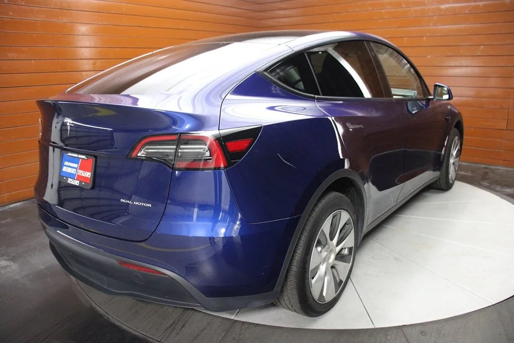 Used 2023 Deep Blue Metallic Tesla Long Range image 4