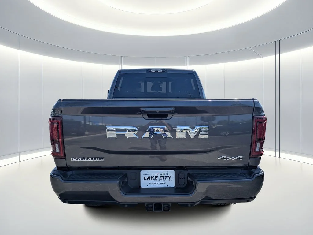 New 2026 Granite Crystal Metallic Clear-Coat Exterior Paint RAM Laramie image 5