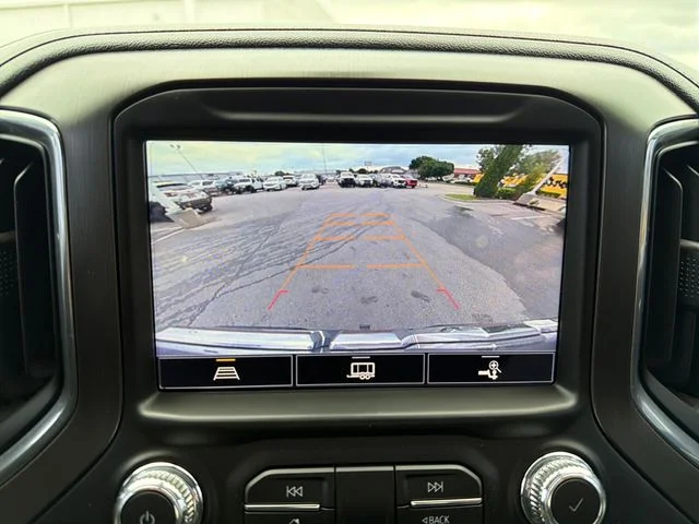 Used 2021 Black GMC AT4 image 13