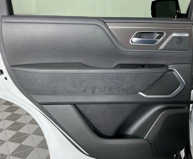 New 2026 RADIANT WHITE INFINITI Luxe 2WD image 18
