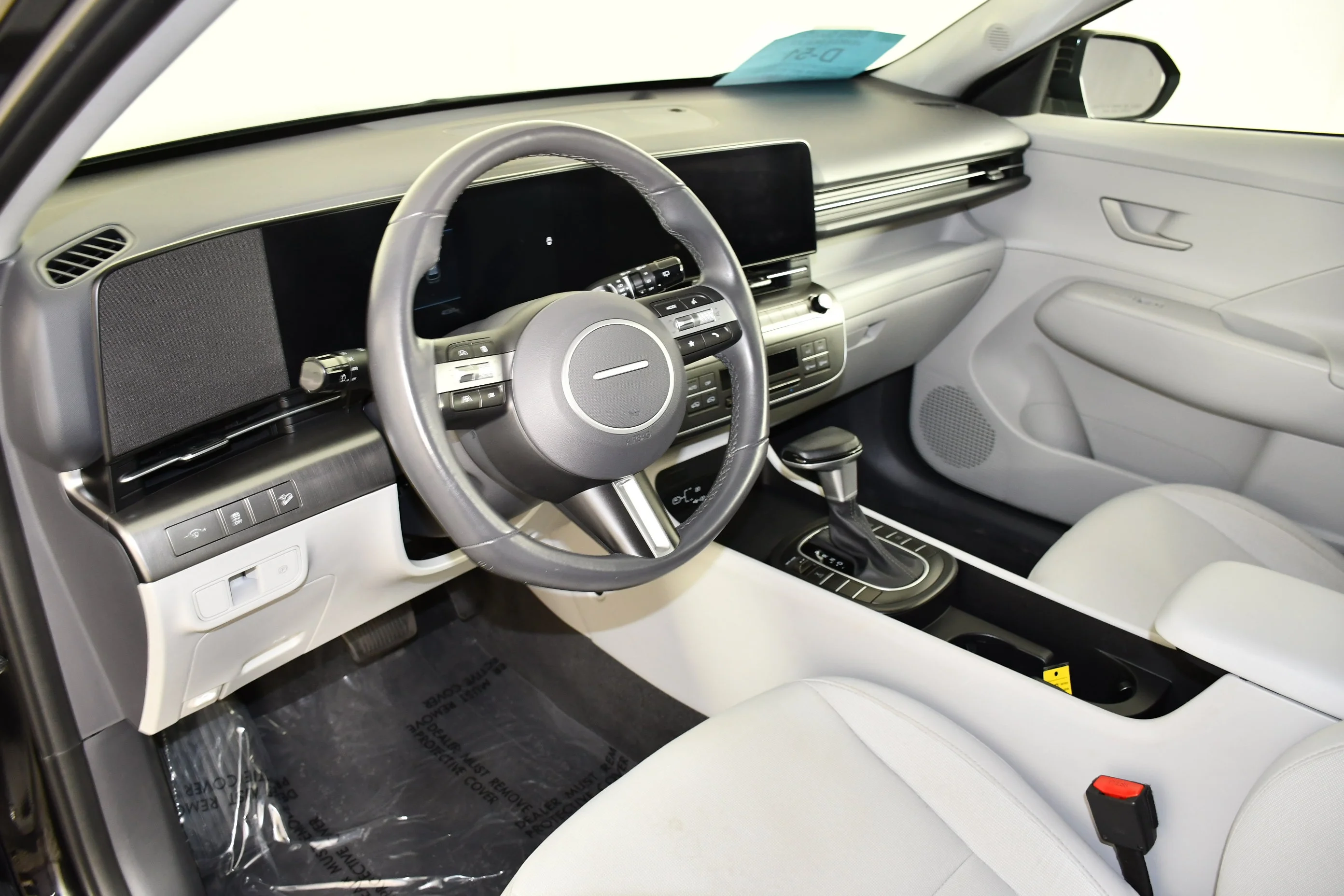 Used 2025 Abyss Black Pearl Hyundai SEL image 36