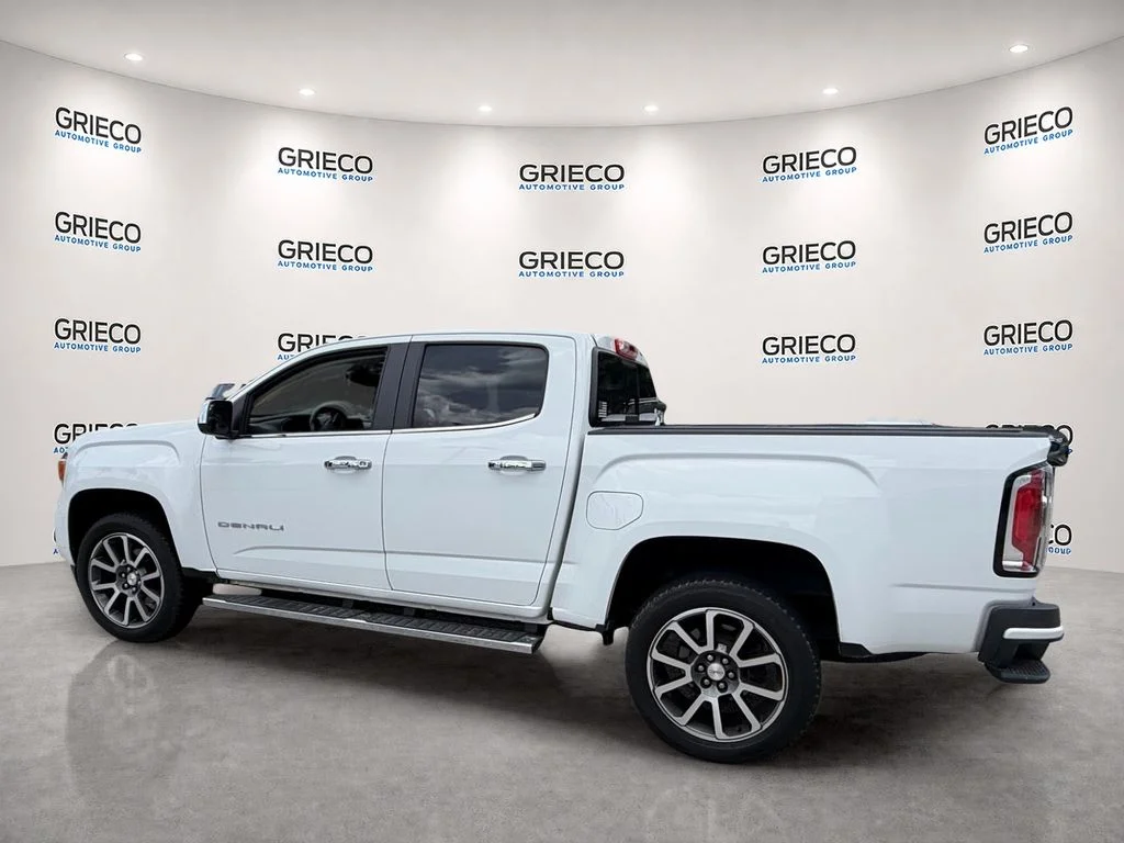 Used 2022 White GMC Denali image 5