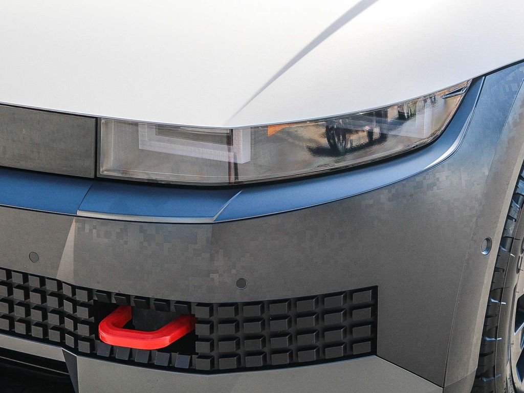 Used 2025 Gray Hyundai XRT image 4