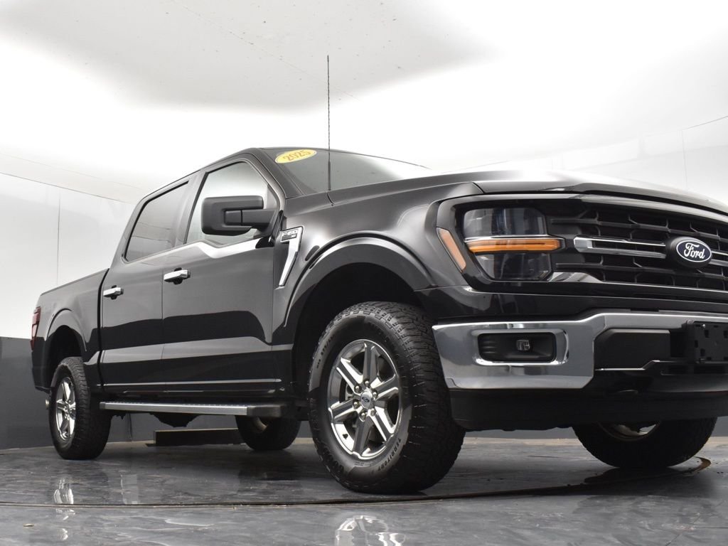 Used 2025 Black Ford XLT image 24
