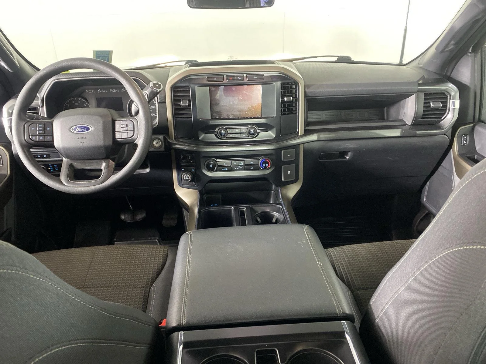 Used 2023 Oxford White Ford XL image 31