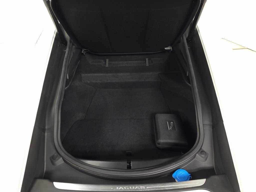 2024 JAGUAR F-TYPE - Image 9