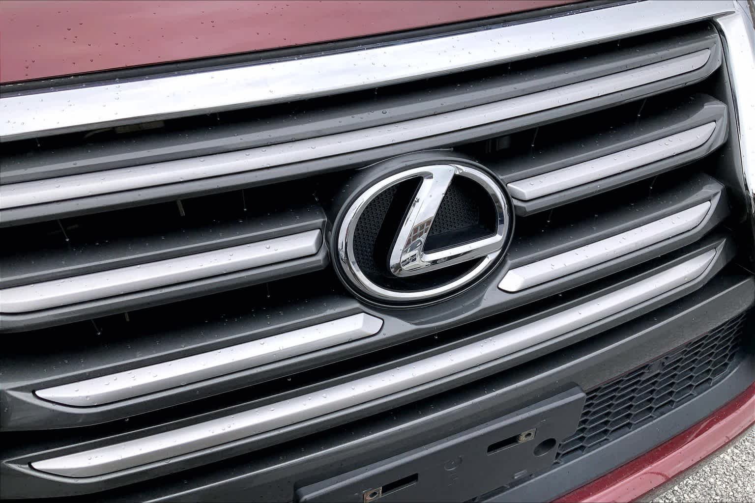 Used 2016 Claret Mica Lexus  image 34