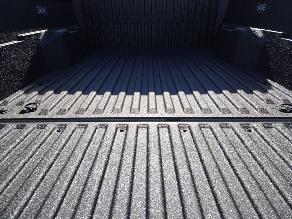2026 Toyota Tacoma SR5 - Photo 23