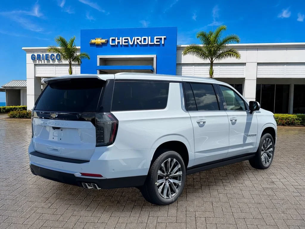 New 2026 Polar White Tricoat Chevrolet High Country image 7
