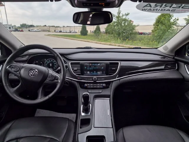 Used 2017 BLACK OYNX Buick Essence image 32