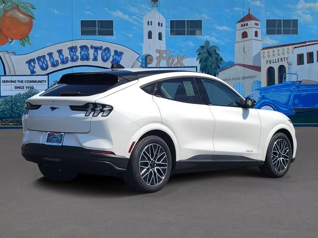 New 2026 Star White Metallic Tri-coat Ford Premium image 4