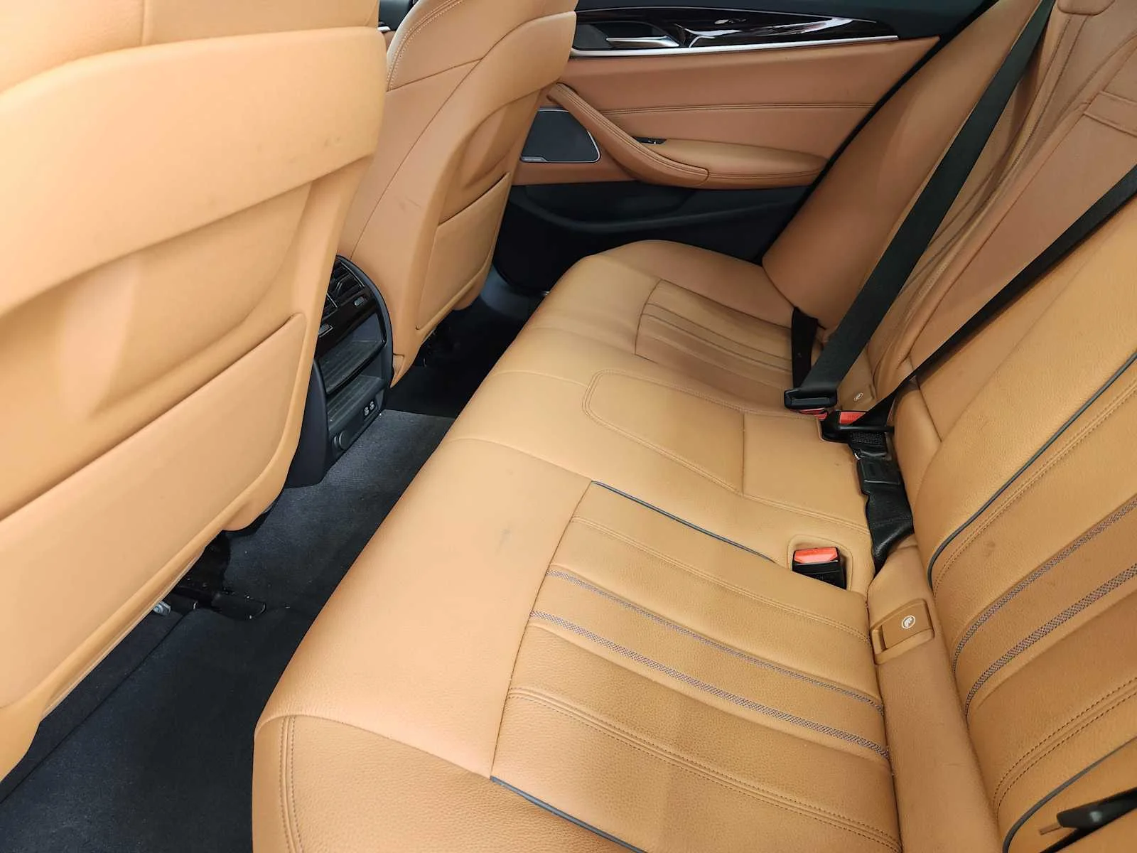 Used 2021 Jet Black BMW 540i xDrive image 19