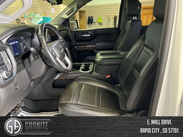 Used 2020 White GMC Denali image 10