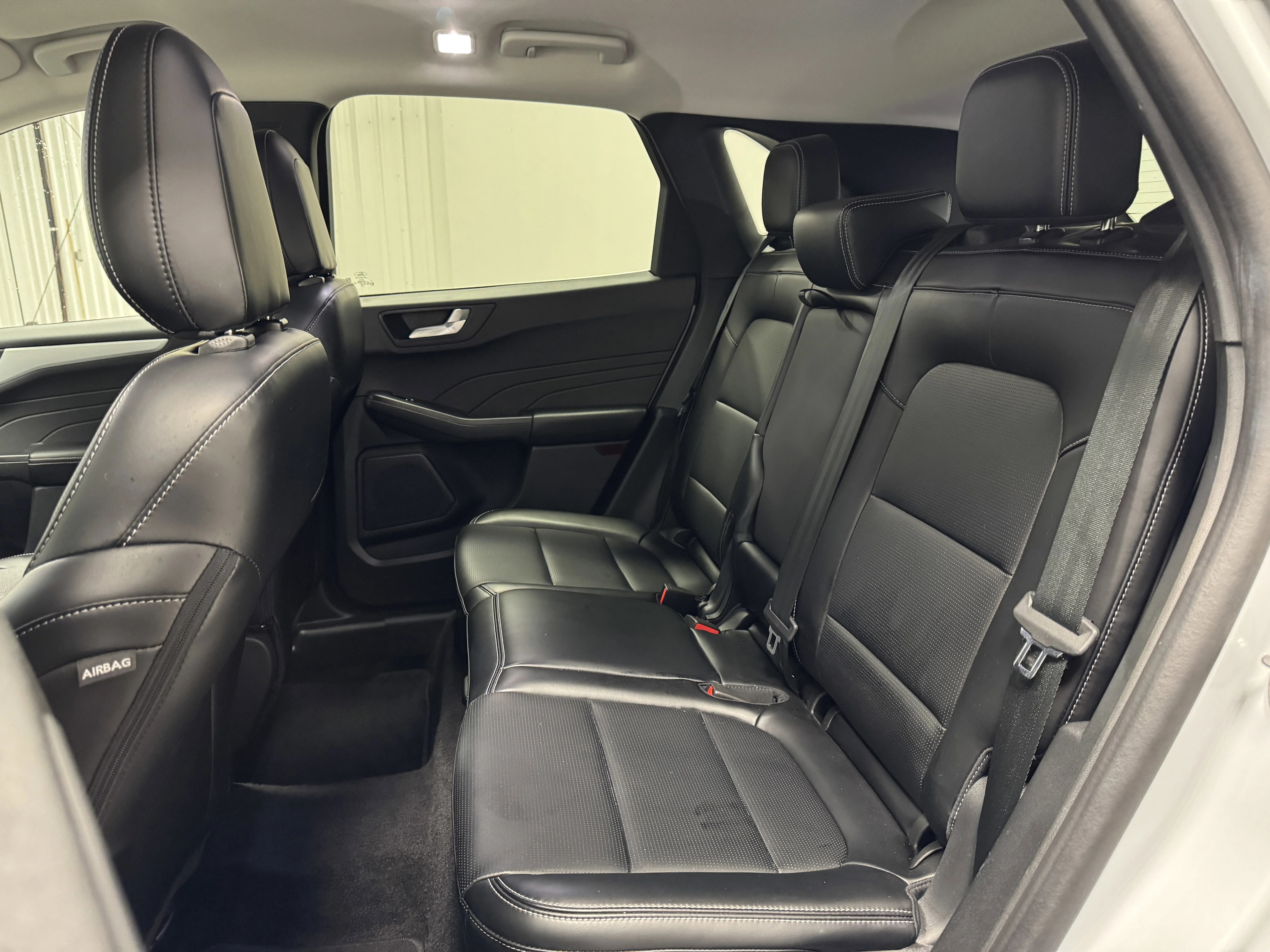 Used 2025 Space Silver Metallic Ford Platinum image 17