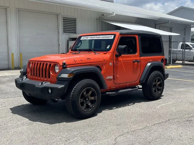 Used 2019  Jeep Sport S image 9