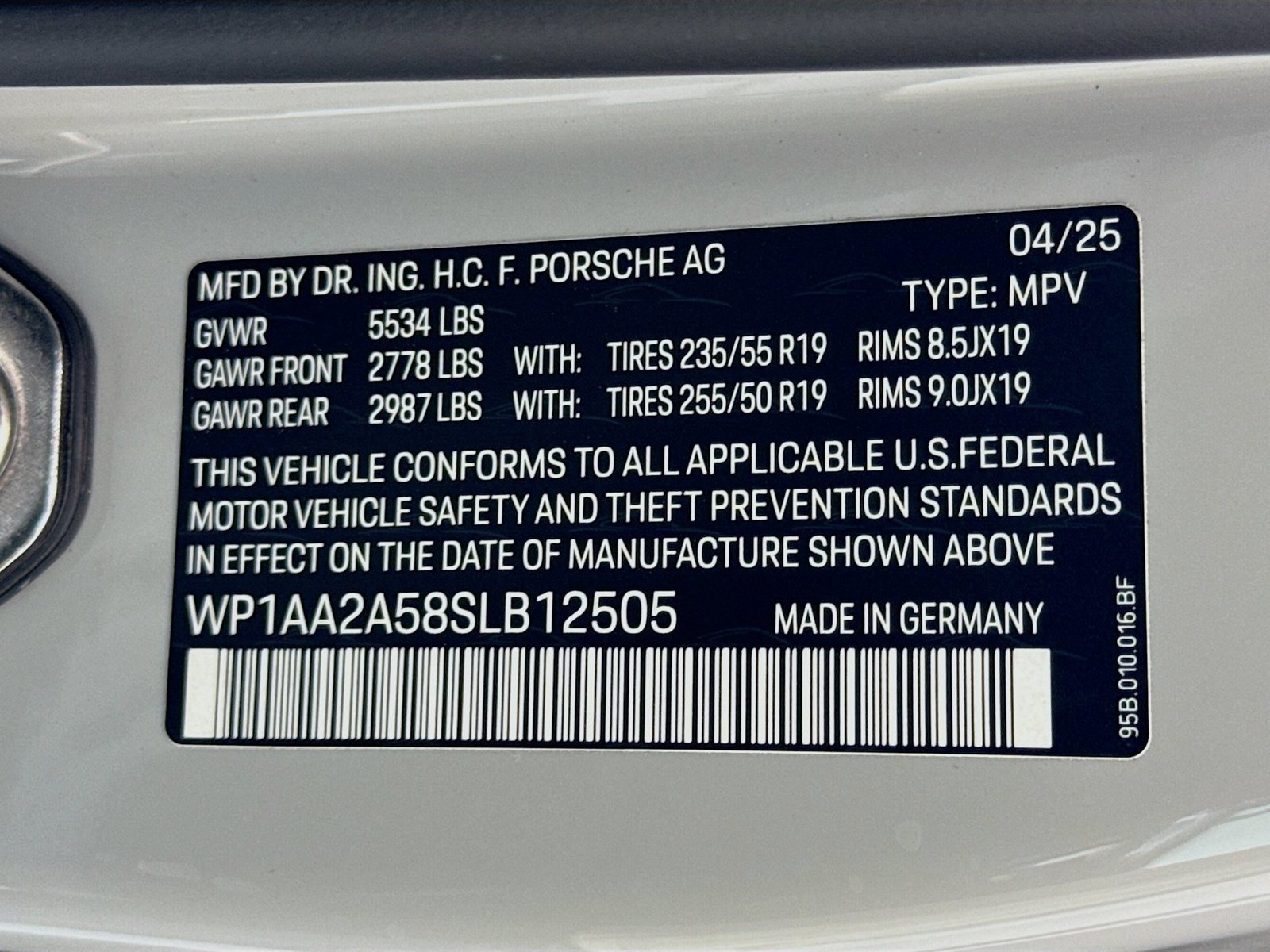 Used 2025 Chalk Porsche  image 27