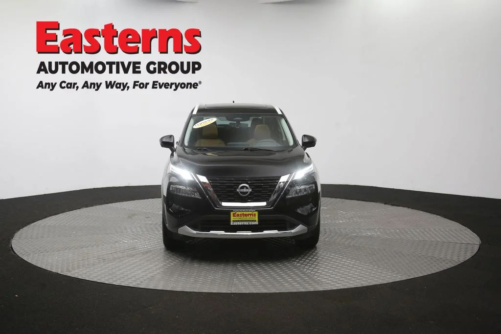Used 2023 Black Nissan Platinum image 55