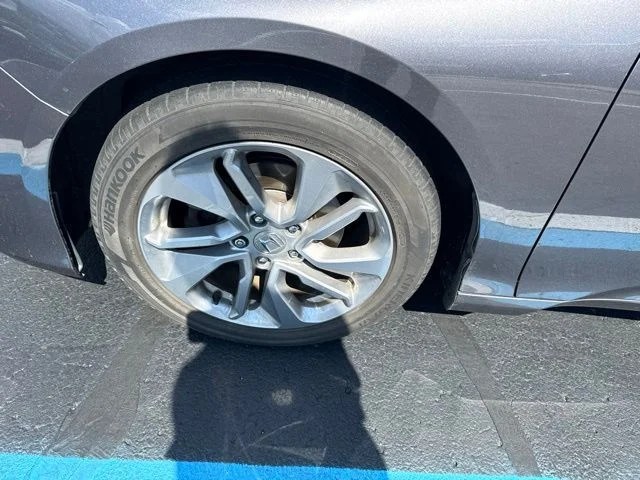 Used 2018 Gray Honda LX image 10