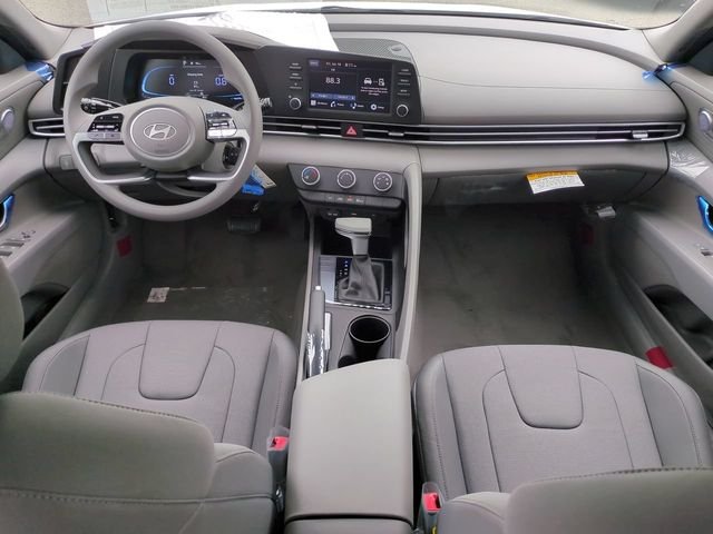 New 2026 White Hyundai SE image 37