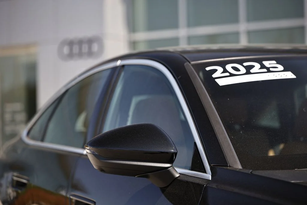 Certified Used 2025 Mythos Black Metallic Audi 2.0T Premium image 3