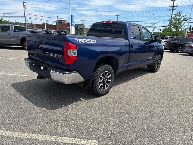 Used 2014 Blue Toyota SR5 image 19