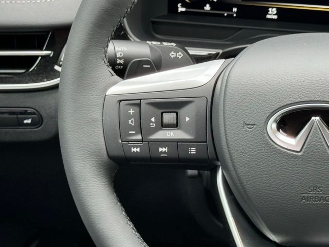 New 2027 MINERAL BLACK INFINITI Luxe FWD image 24