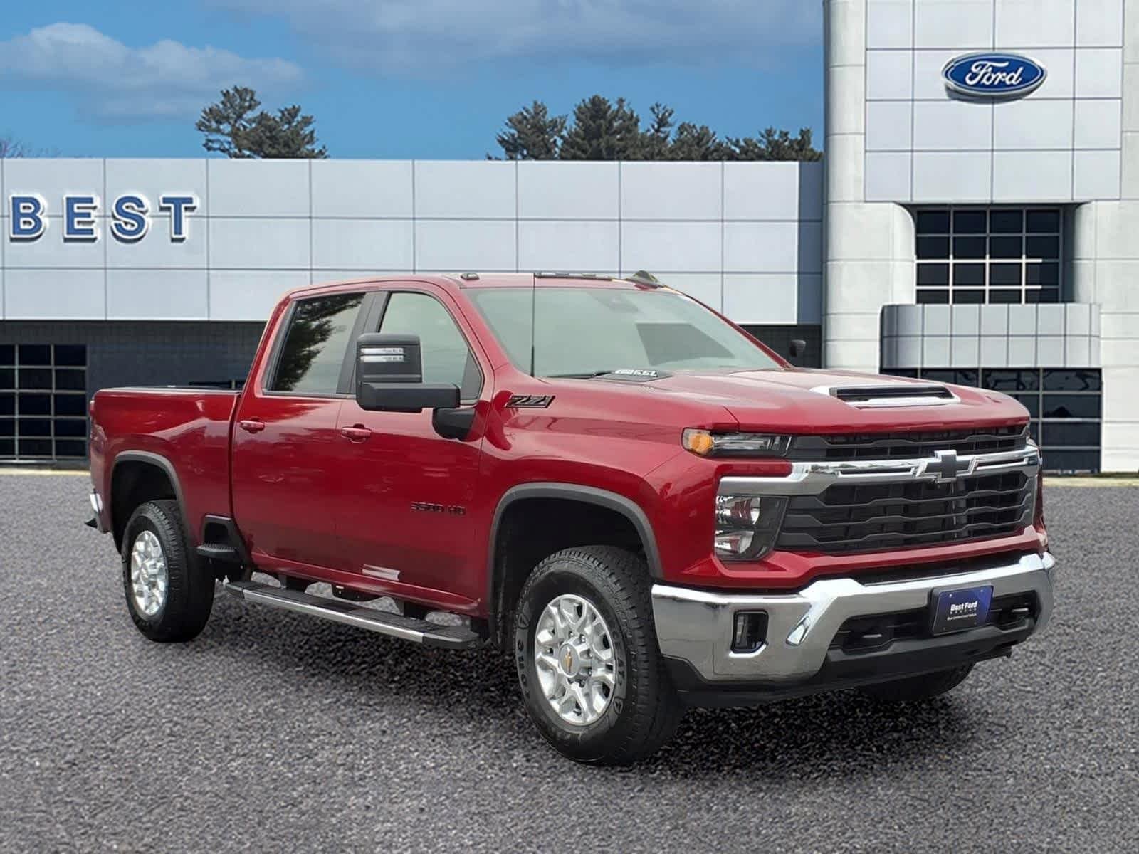 Used 2024 Radiant Red Tintcoat Chevrolet LT image 9