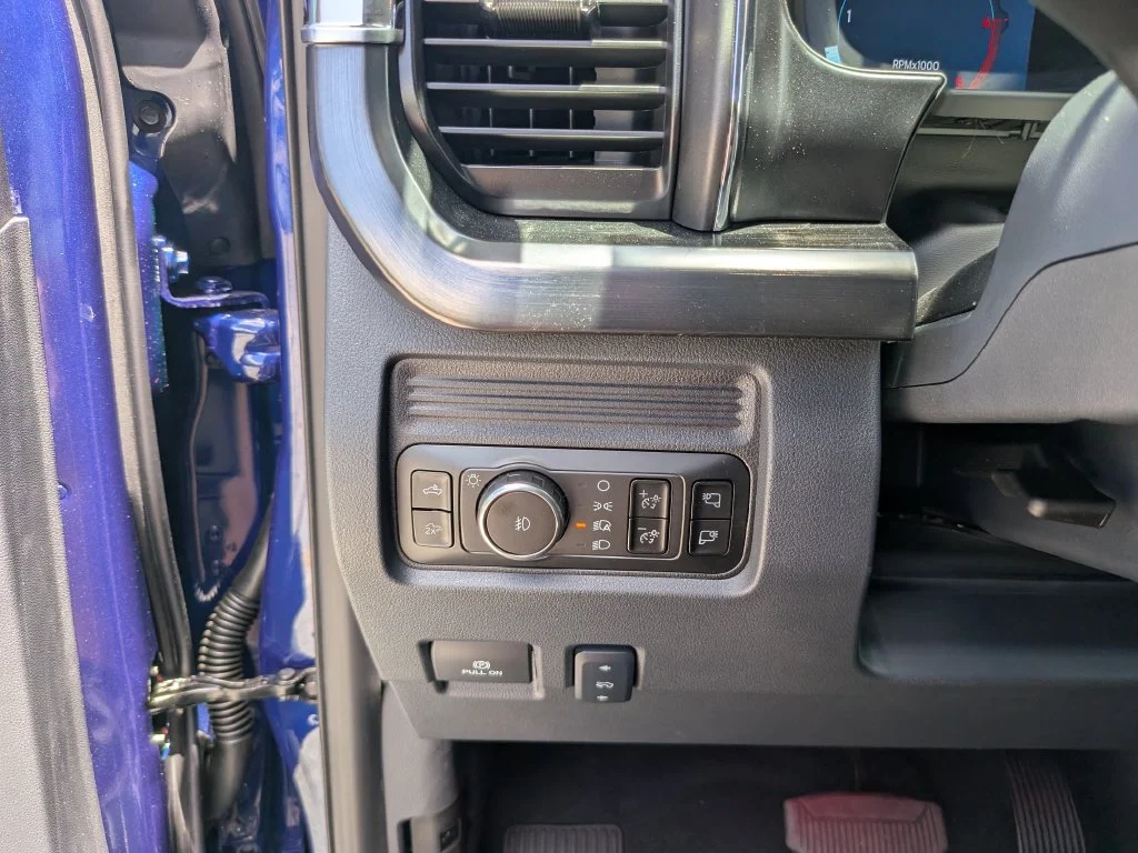 New 2026 Argon Blue Metallic Ford F-250® Lariat® image 32