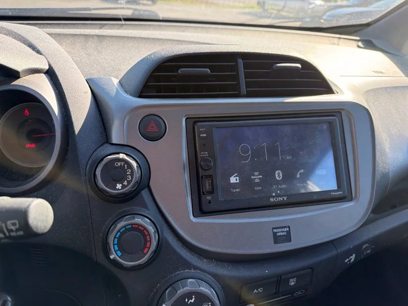 Used 2011  Honda Base image 12