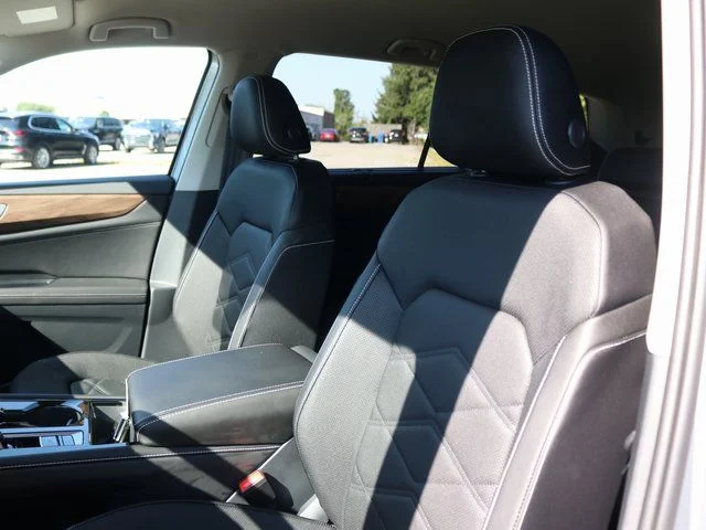 2026 Volkswagen Atlas SE w/Tech - Photo 7