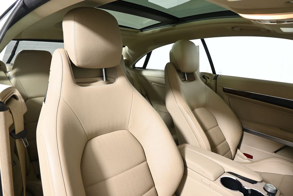 Used 2010 Capri Blue Metallic Mercedes-Benz E 350 image 33