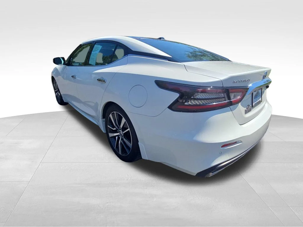 Used 2020 White Nissan 3.5 SL image 13