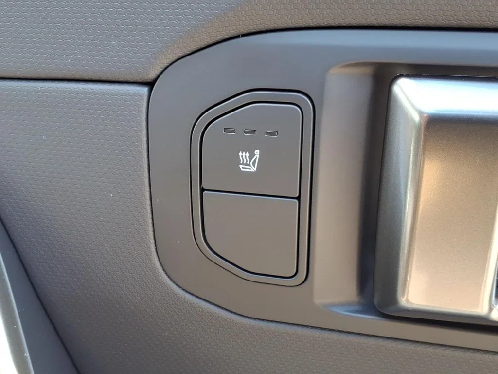 New 2027 Brown Kia X-Line S image 8