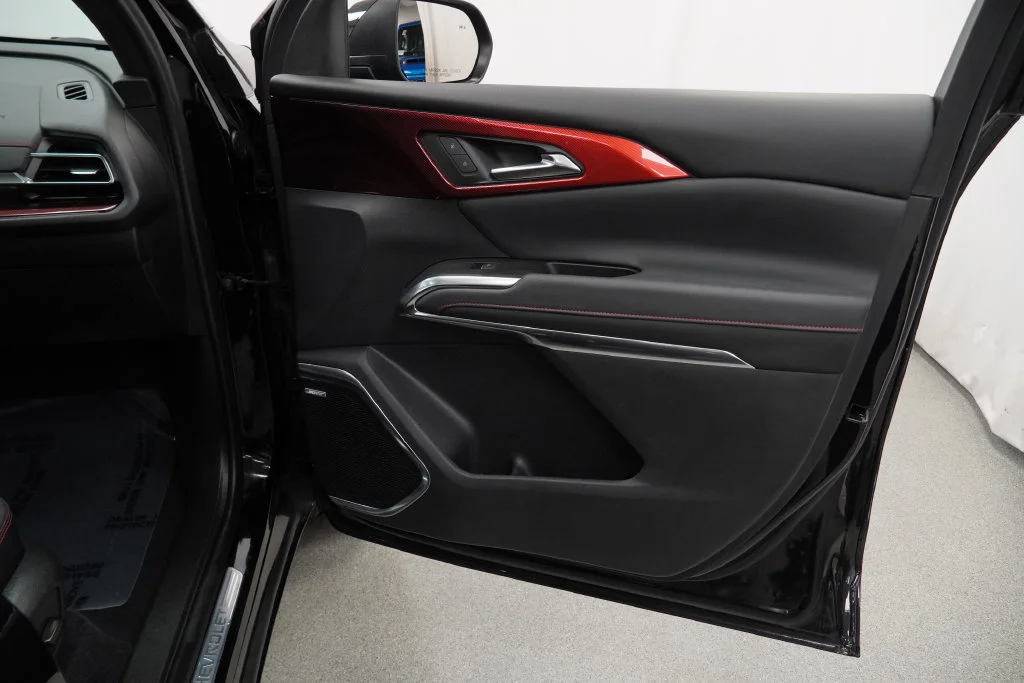 Used 2024 Mosaic Black Metallic Chevrolet RS image 33
