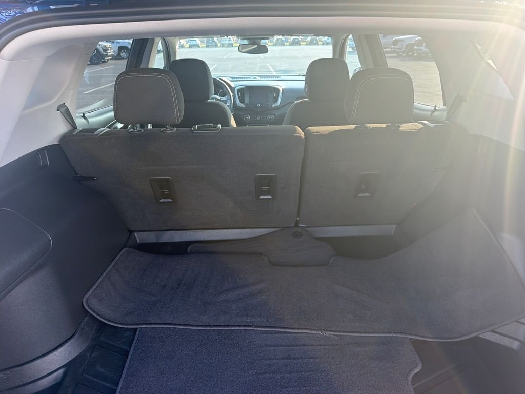 Certified Used 2022 Blue GMC SLE image 9