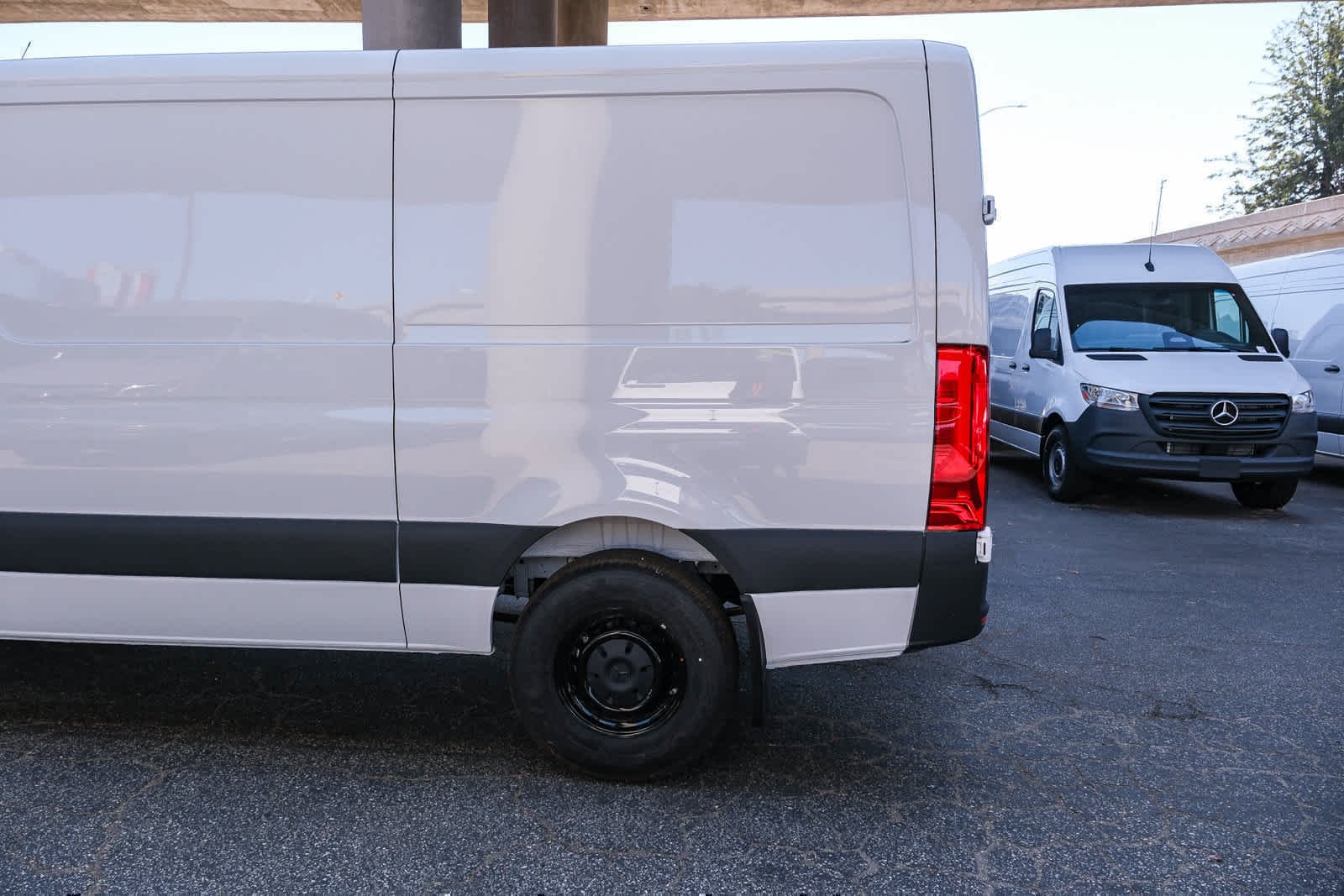 New 2026 Arctic+White Mercedes-Benz Cargo 144 WB  RWD 2.0L 4-Cylinder image 8