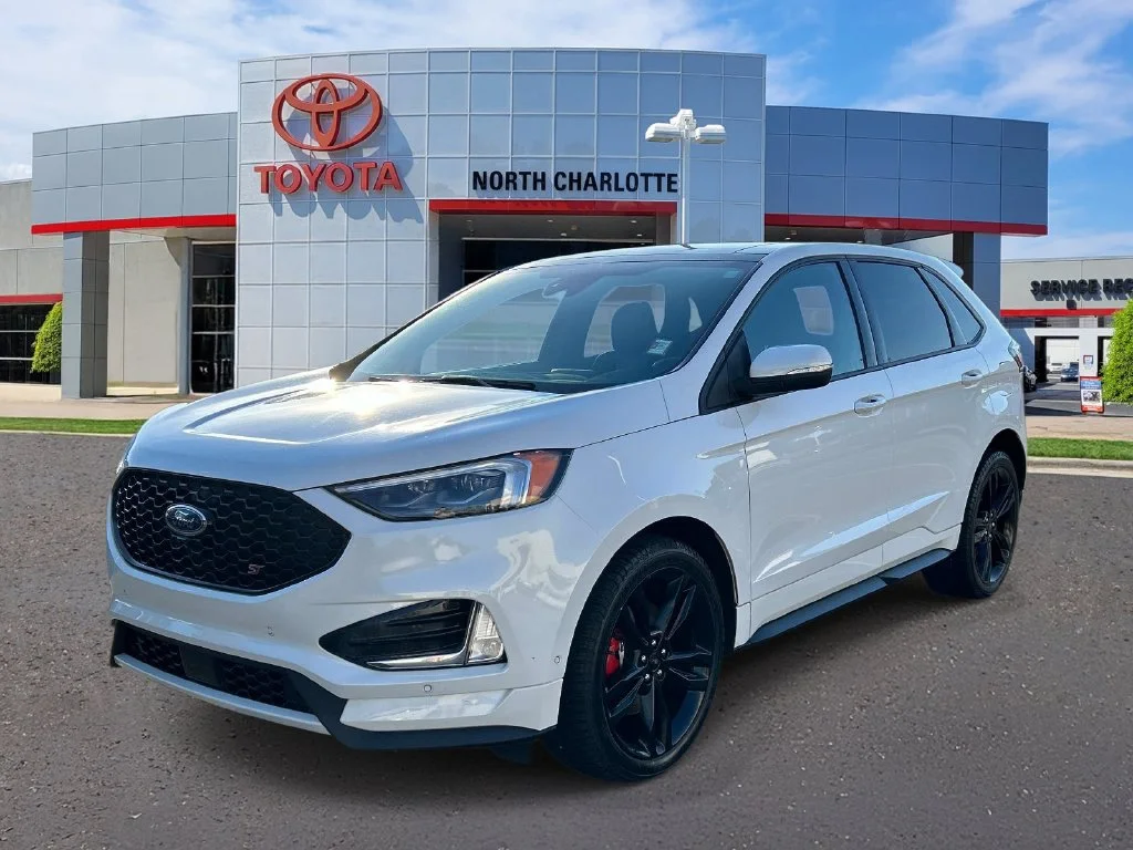 Used 2022 White Ford ST image 3