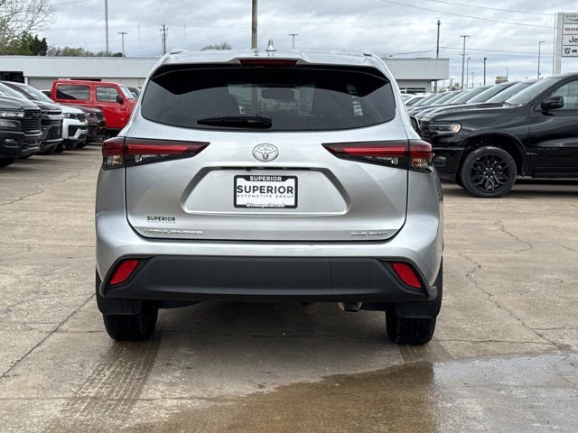 2024 Toyota Highlander XLE - Photo 3