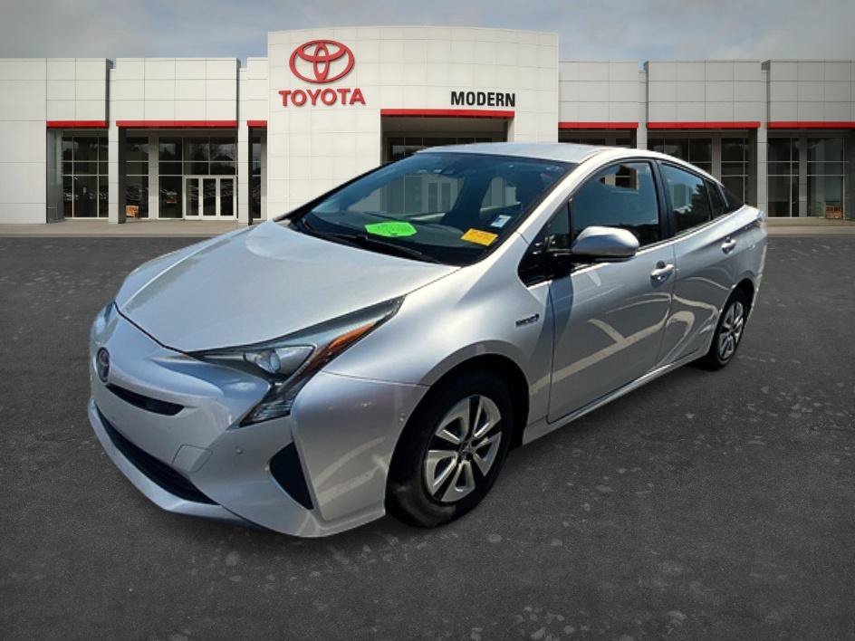 Certified Used 2018 Classic Silver Metallic Toyota Two image 2