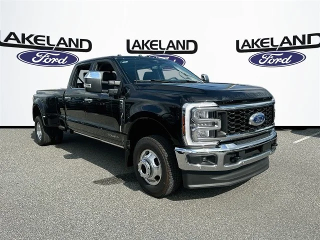 New 2026 Ford F-350SD Lariat