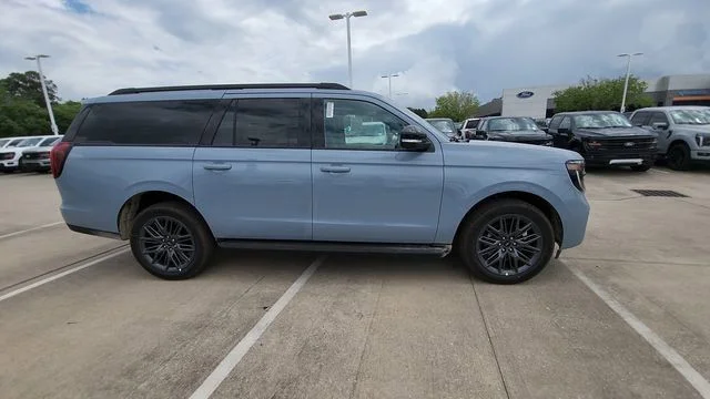 New 2026 Glacier Gray Metallic Tri-Coat Ford Platinum image 9